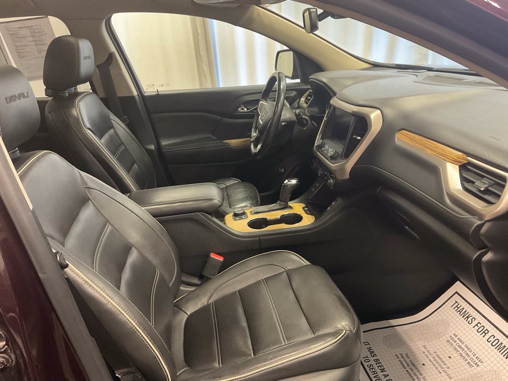 Used 2017 GMC Acadia Denali w/ Technology Package AWD/4WD image 25