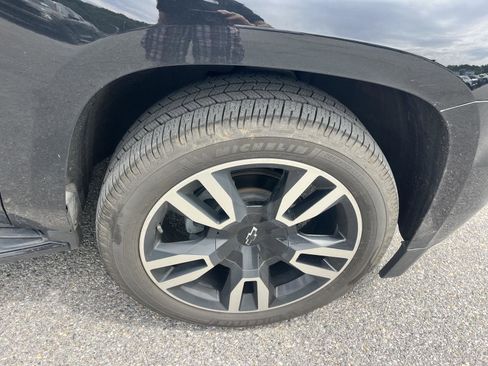 Used 2018 Chevrolet Tahoe Premier AWD/4WD image 10
