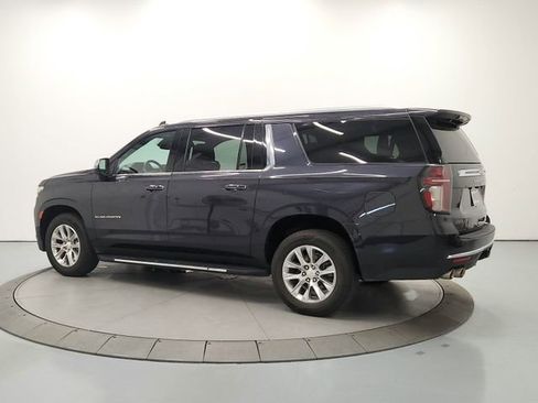 Used 2023 Chevrolet Suburban Premier RWD image 5