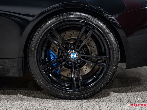 Used 2016 BMW M4 Convertible image 10