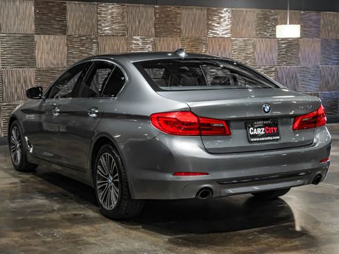 Used 2017 BMW 530i RWD image 10