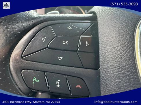 Used 2019 Dodge Charger GT RWD image 17