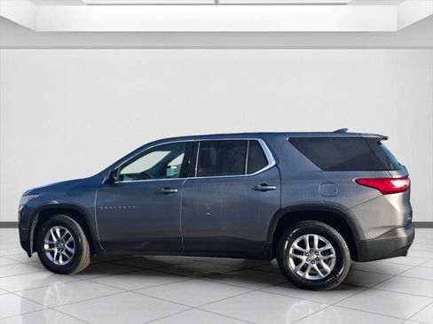Used 2020 Chevrolet Traverse LS image 8