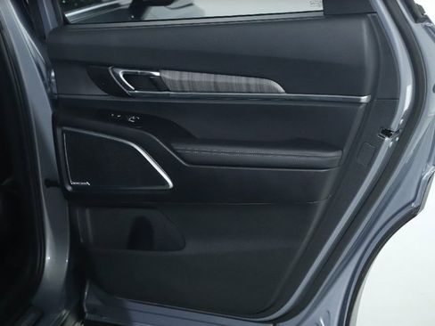 Used 2024 Kia Telluride SX Prestige image 37