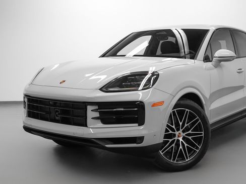 New 2026 Porsche Cayenne image 6
