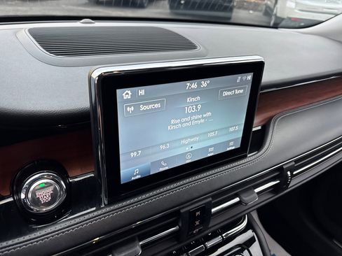 Certified 2022 Lincoln Corsair Reserve w/ Elements Package image 19