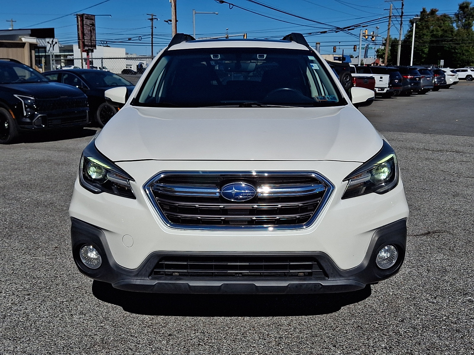 Used 2019 Subaru Outback 2.5i Limited AWD/4WD image 2
