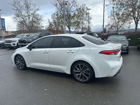Used 2020 Toyota Corolla SE image 4