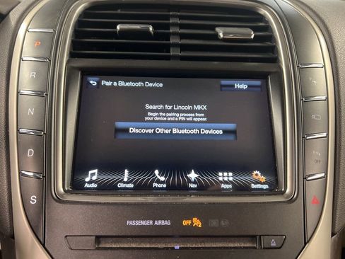 Used 2017 Lincoln MKX Reserve image 10