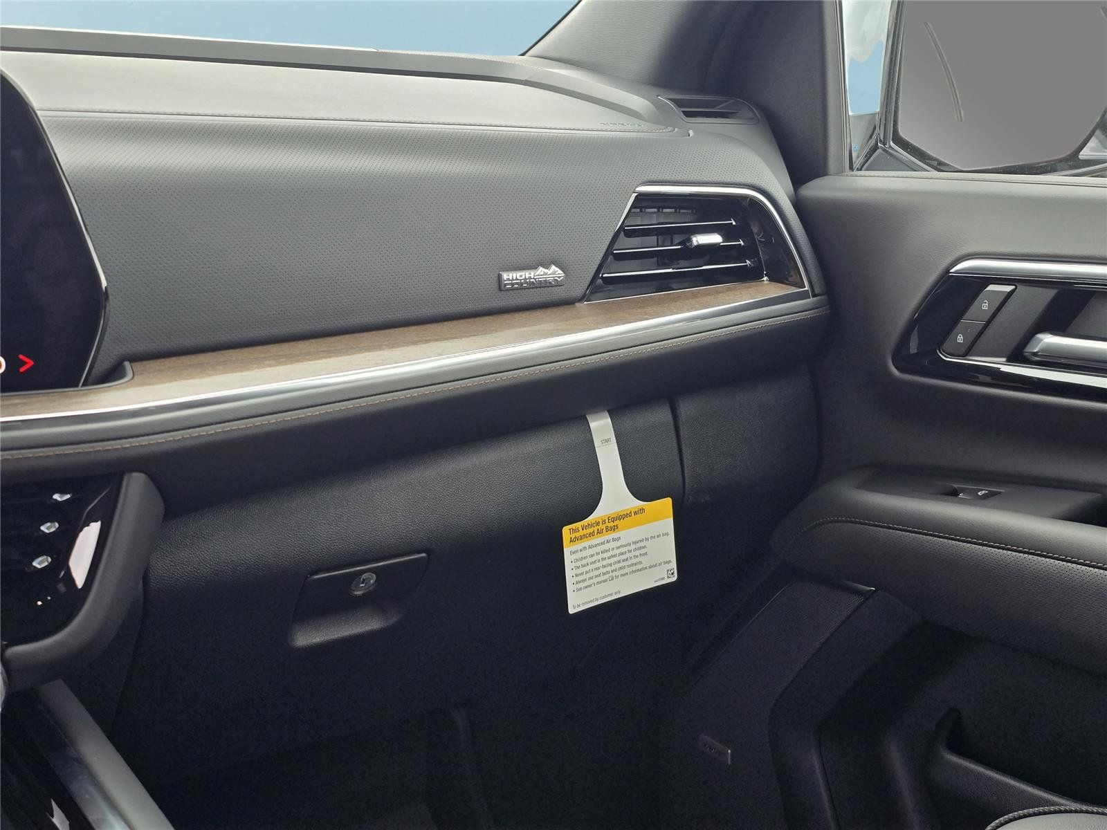 New 2026 Chevrolet Tahoe High Country RWD image 17