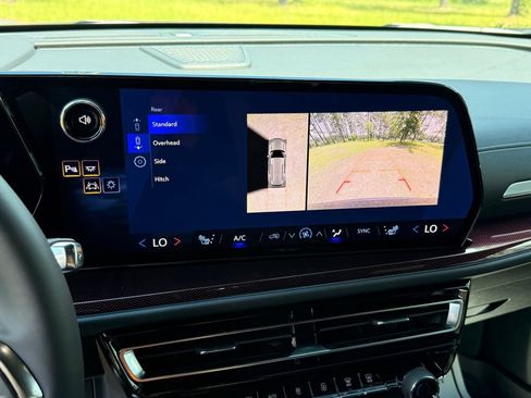 New 2026 Chevrolet Traverse Z71 w/ Enhanced Driving Package AWD/4WD image 20