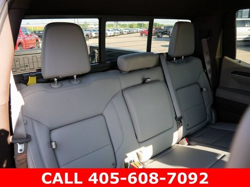 Used 2024 GMC Sierra 1500 SLT AWD/4WD image 42