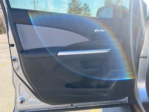 Used 2015 Honda CR-V Touring image 11