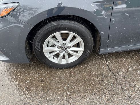 Used 2025 Toyota Camry LE image 29