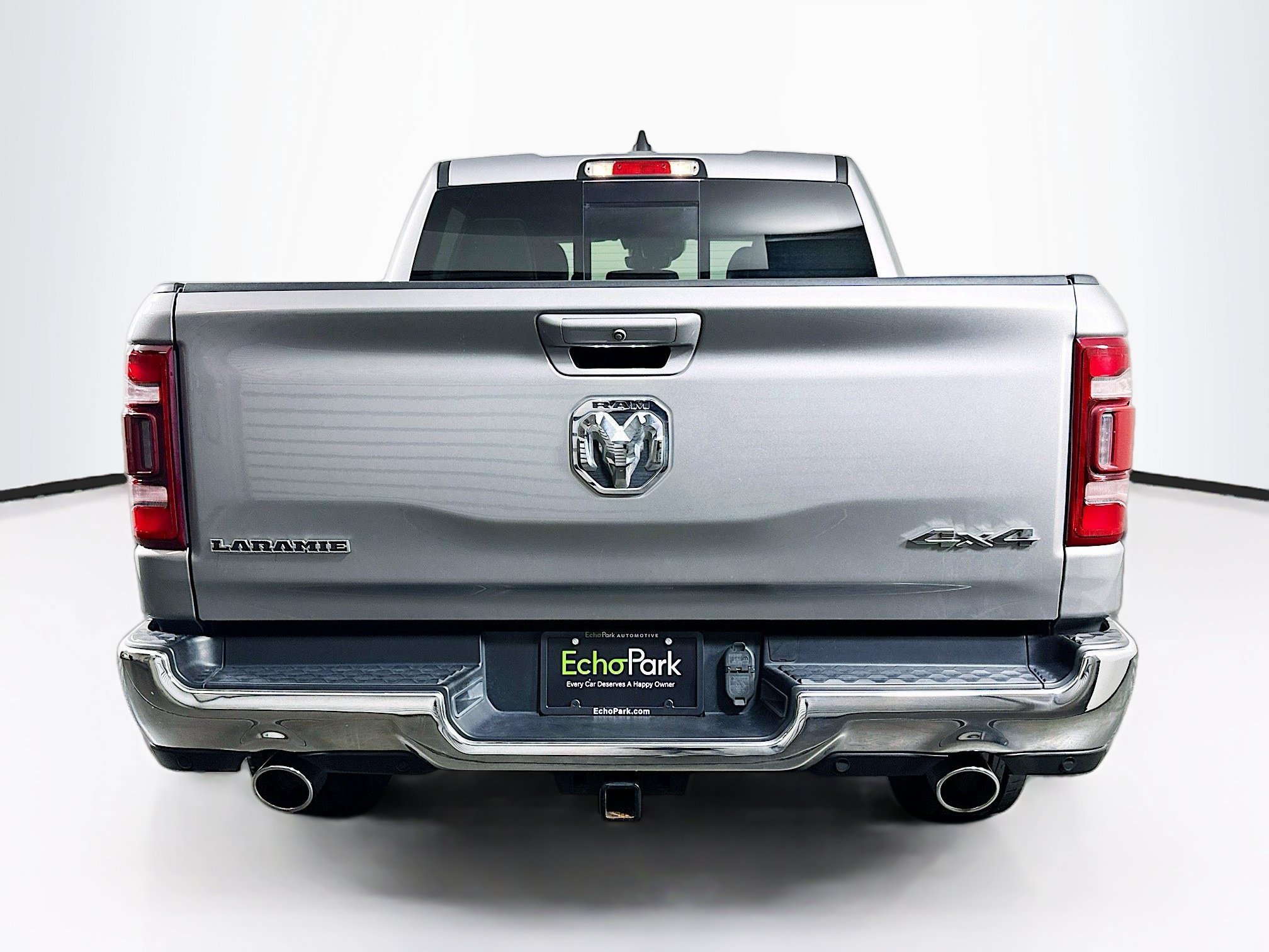 Used 2024 RAM 1500 Laramie AWD/4WD image 7