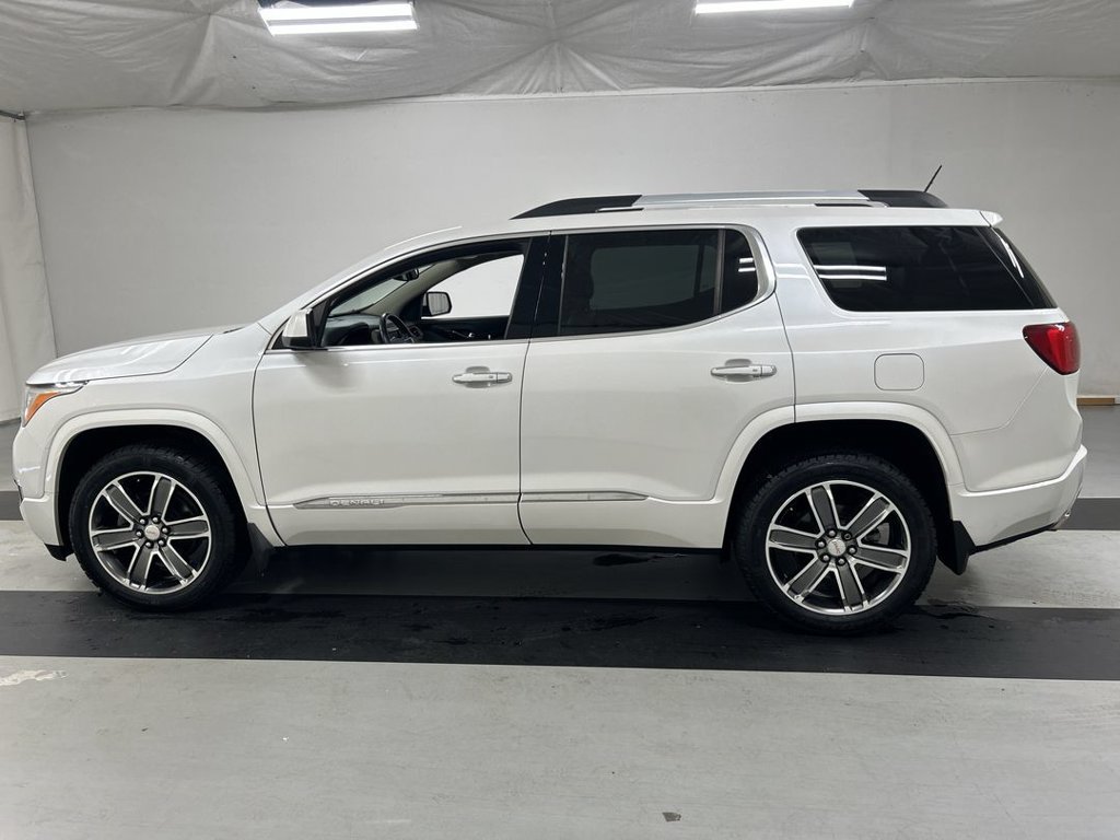 Used 2019 GMC Acadia Denali w/ Technology Package AWD/4WD image 6