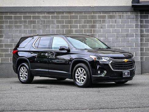 Used 2019 Chevrolet Traverse LS w/ LPO, Floor Liner Package AWD/4WD image 2