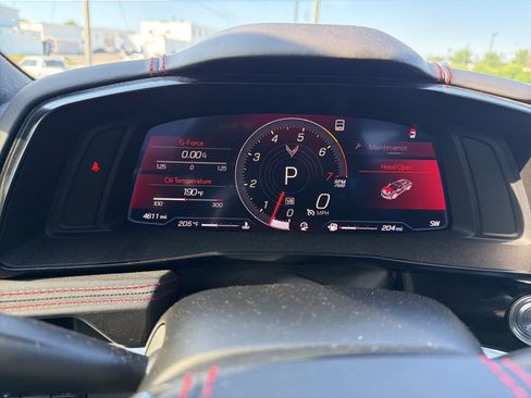 Used 2022 Chevrolet Corvette Stingray Premium Cpe w/ Z51 Performance Package RWD image 8