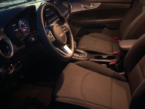 Used 2023 Kia Forte LXS w/ LXS Technology Package image 16