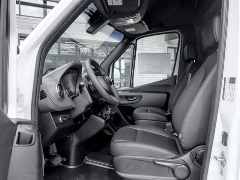 Used 2026 Mercedes-Benz Sprinter 2500 image 11