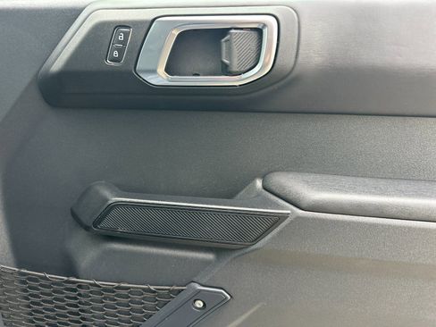 Used 2025 Ford Bronco Outer Banks image 20