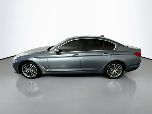 Used 2017 BMW 530i w/ Premium Package RWD image 4