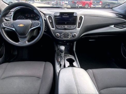 Used 2024 Chevrolet Malibu LT FWD image 16