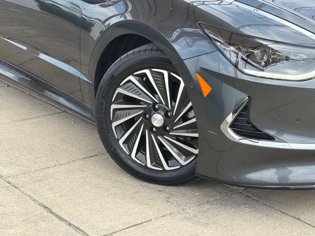Used 2023 Hyundai Sonata Limited FWD image 10