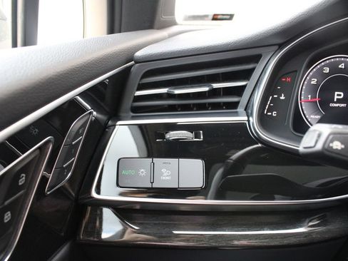 Used 2021 Audi Q7 2.0T Premium Plus w/ Premium Plus Package AWD/4WD image 10