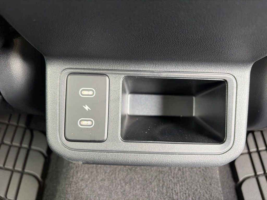 Used 2025 Kia K4 EX FWD image 38