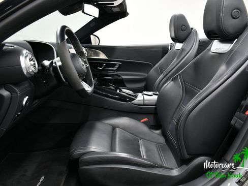 Used 2022 Mercedes-Benz SL 63 AMG 4MATIC image 34