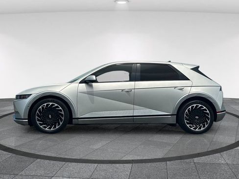 Used 2023 Hyundai Ioniq 5 Limited AWD/4WD image 9