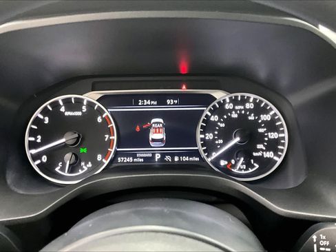 Used 2024 Nissan Rogue S FWD image 23