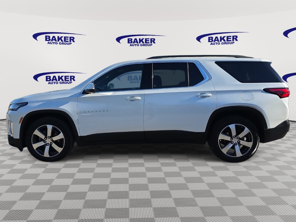 Used 2023 Chevrolet Traverse LT w/ LT Premium Package AWD/4WD image 8