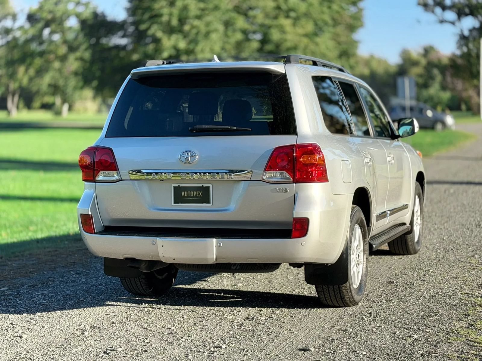 Used 2013 Toyota Land Cruiser AWD/4WD image 16