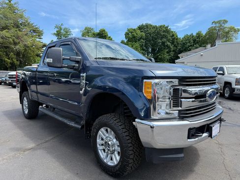 Used 2017 Ford F350 XLT AWD/4WD image 3