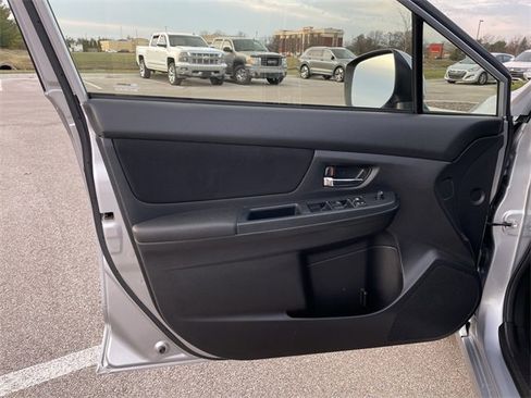 Used 2014 Subaru Impreza 2.0i Premium image 10