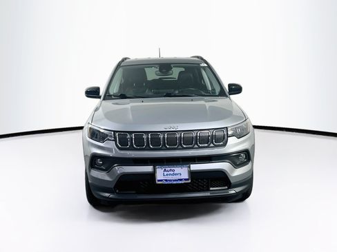Used 2022 Jeep Compass Latitude w/ Convenience Group AWD/4WD image 2