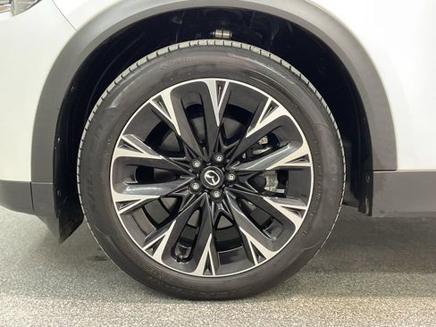Used 2024 MAZDA CX-90 Plug-In Hybrid w/ Premium Pkg AWD/4WD image 31