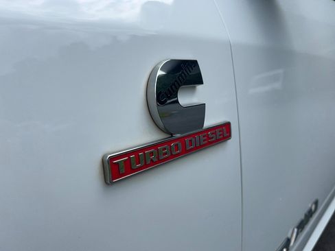Used 2024 RAM 2500 Laramie AWD/4WD image 11