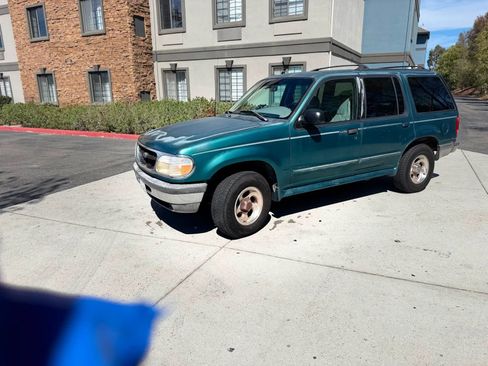 Used 1998 Ford Explorer 4WD 4-Door image 18