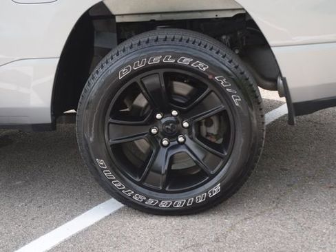 Used 2023 RAM 1500 Big Horn AWD/4WD image 28