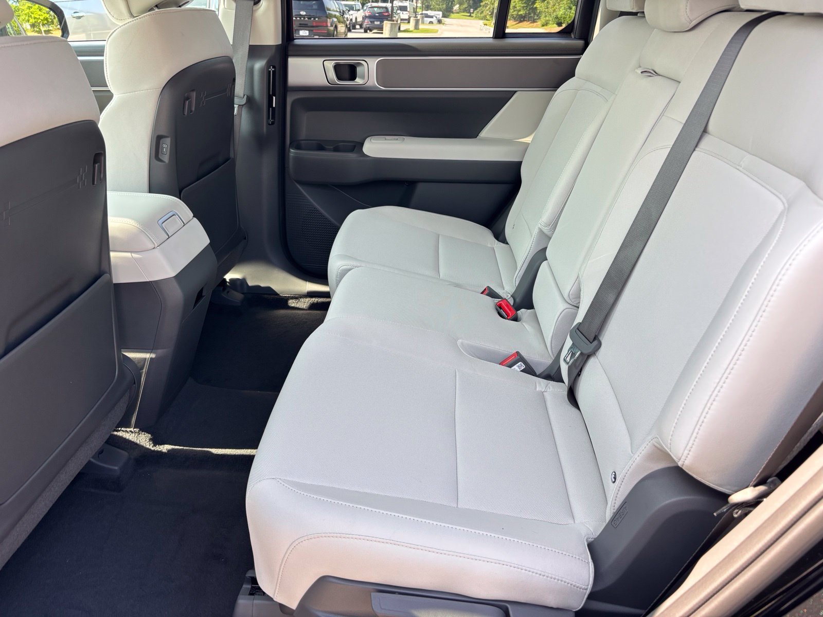 New 2027 Hyundai Santa Fe SE FWD image 14