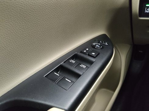 Used 2017 Honda Accord Touring image 27