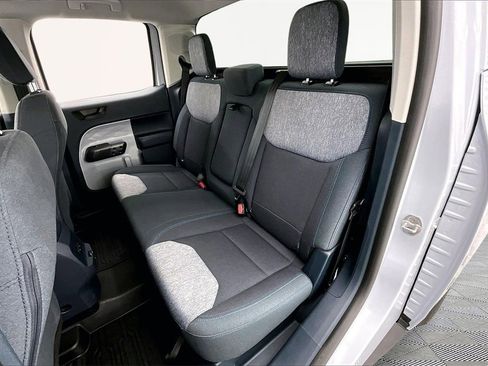 Used 2025 Ford Maverick XLT image 27