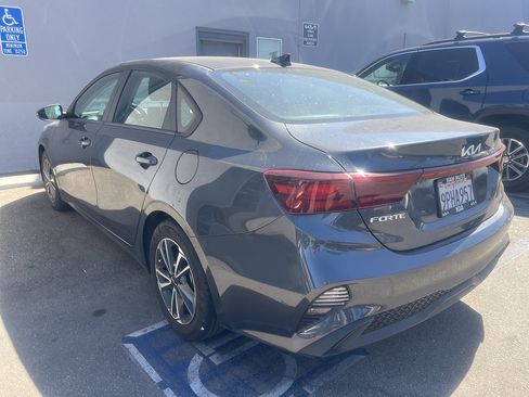 Used 2024 Kia Forte LXS w/ LXS Technology Package FWD image 2