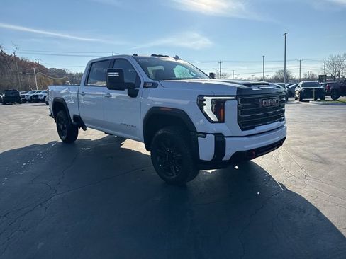 New 2026 GMC Sierra 2500 AT4 w/ AT4 Premium Plus Package image 4