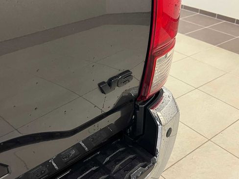 Used 2019 Toyota Tacoma SR5 image 6