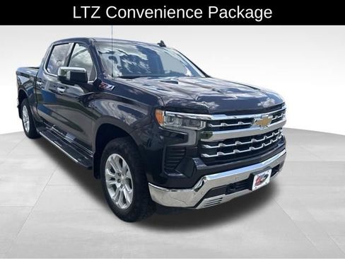 Used 2023 Chevrolet Silverado 1500 LTZ AWD/4WD image 4
