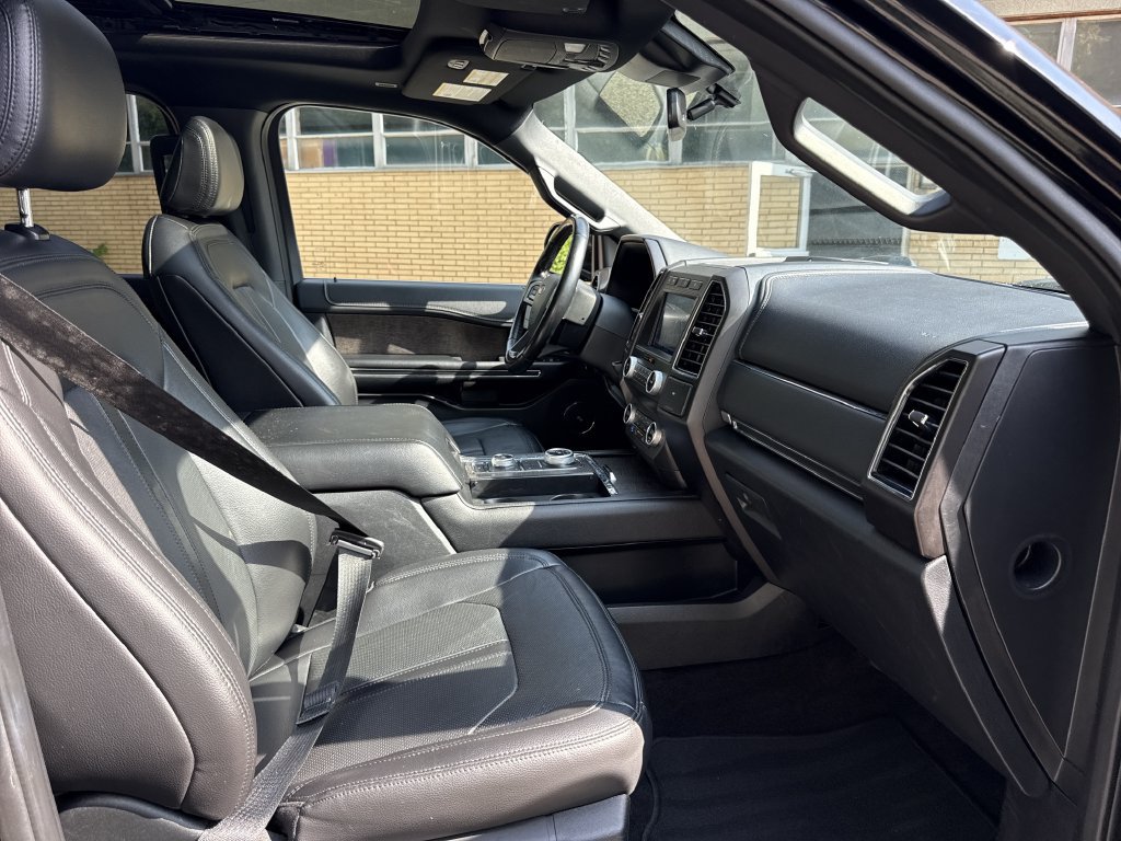 Used 2021 Ford Expedition Max Limited AWD/4WD image 35